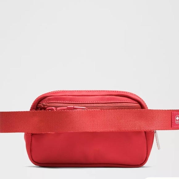 Brand New Lululemon Future Legacy Everywhere Mini Belt Bag COC CPC Logo - Picture 7 of 9